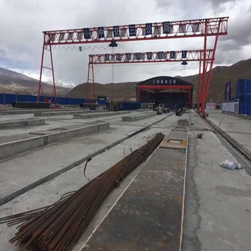 湖南湘潭龍門吊廠家 軌行鋼臂：集裝箱轉運軌道式龍門吊的發展與應用圖景